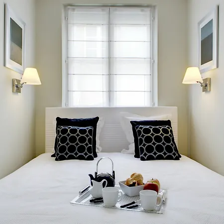 Europea - Montaigne * Paris