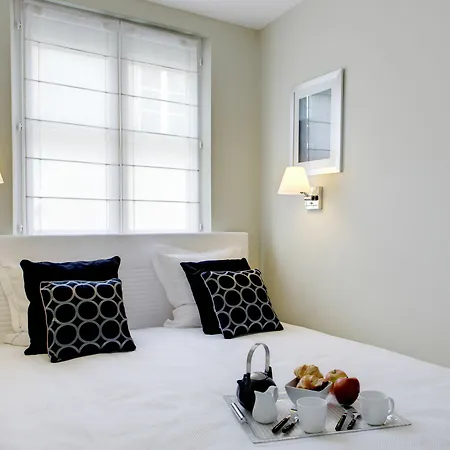 Europea - Montaigne * Paris