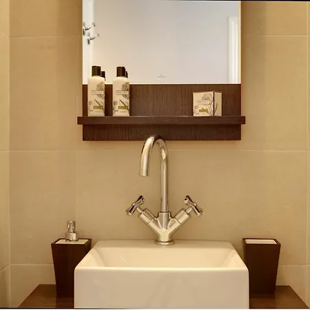 Europea - Montaigne Paris