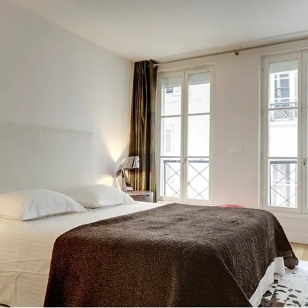 Europea - Montaigne * Paris